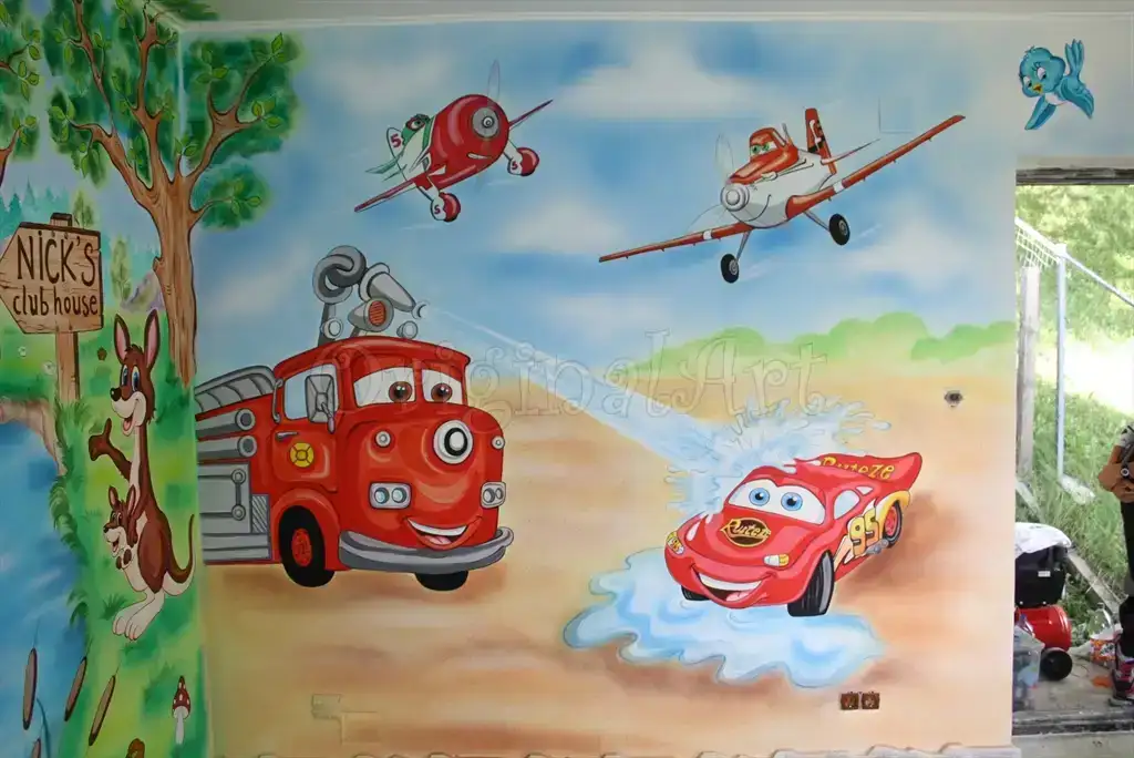 Pictură pe perete cu Fulger McQueen (Cars) și personaje Planes